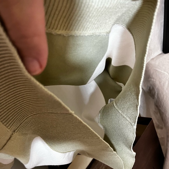 Magaschoni size L NWOT: sage green block sweater, scoop neck with batwing arms - Picture 11 of 12